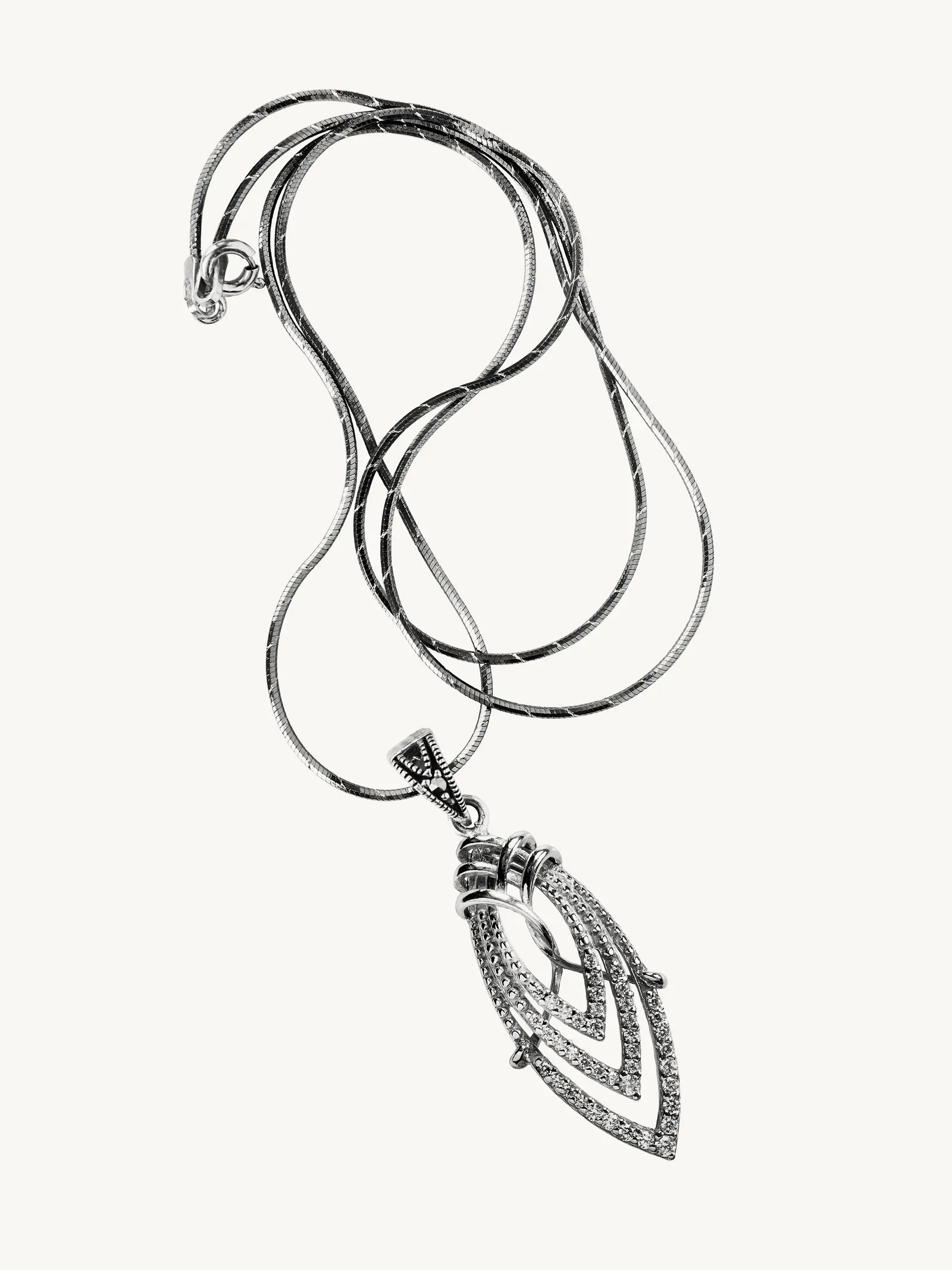 Struma Sharp Oval Pendant Necklace